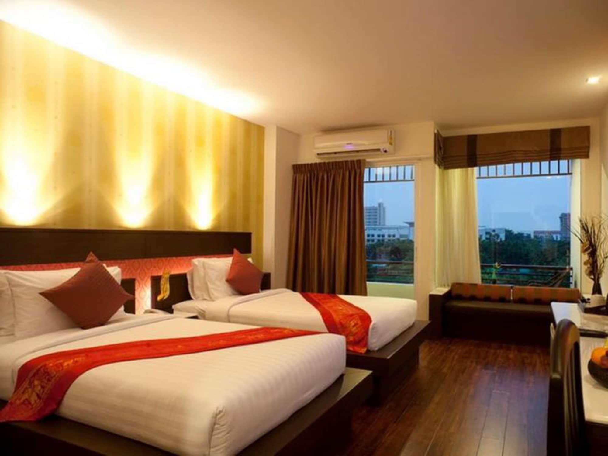 Suvarnabhumi Suite Hotel Банкок Екстериор снимка
