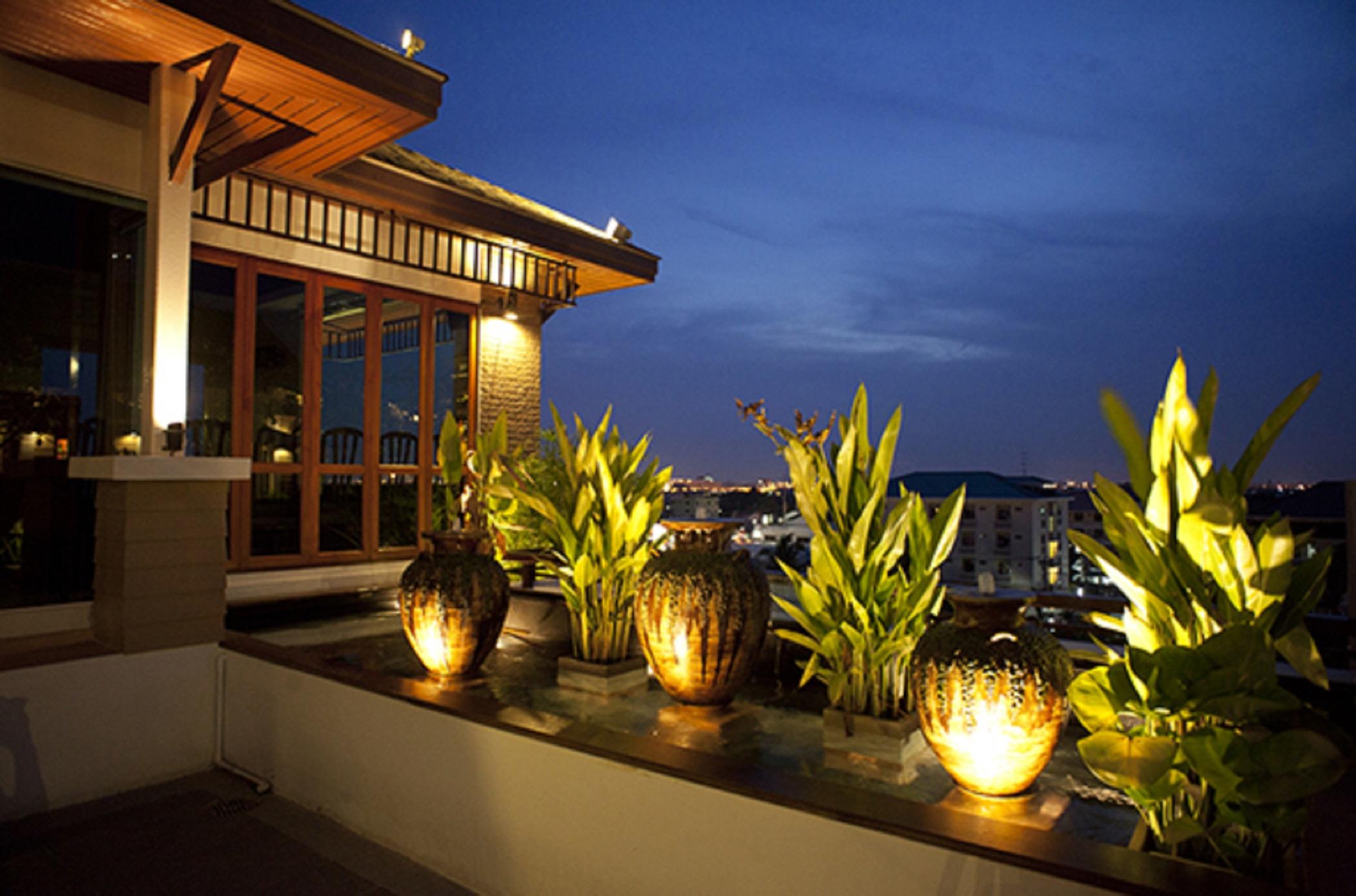 Suvarnabhumi Suite Hotel Банкок Екстериор снимка