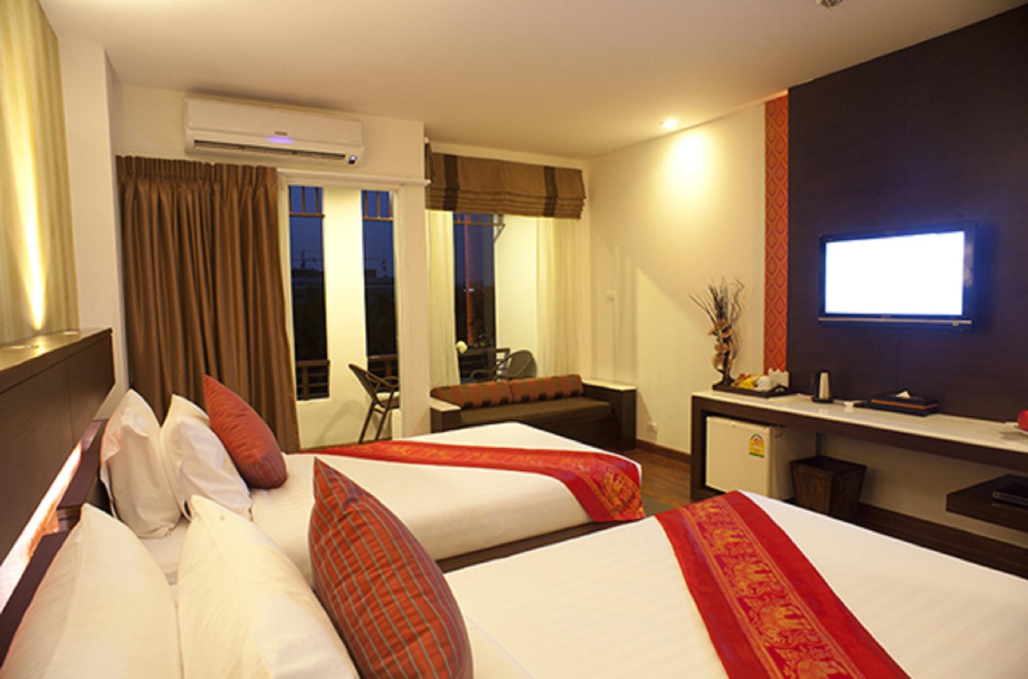 Suvarnabhumi Suite Hotel Банкок Екстериор снимка