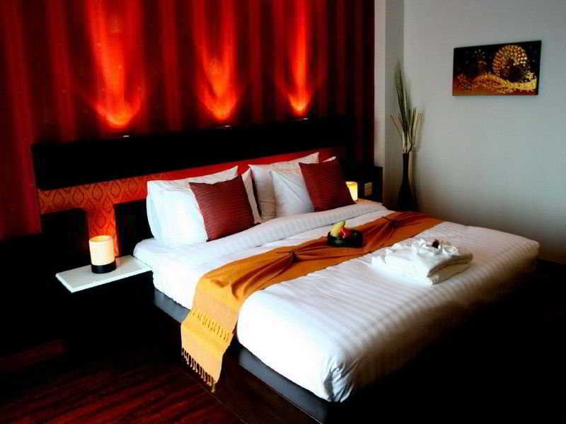 Suvarnabhumi Suite Hotel Банкок Екстериор снимка